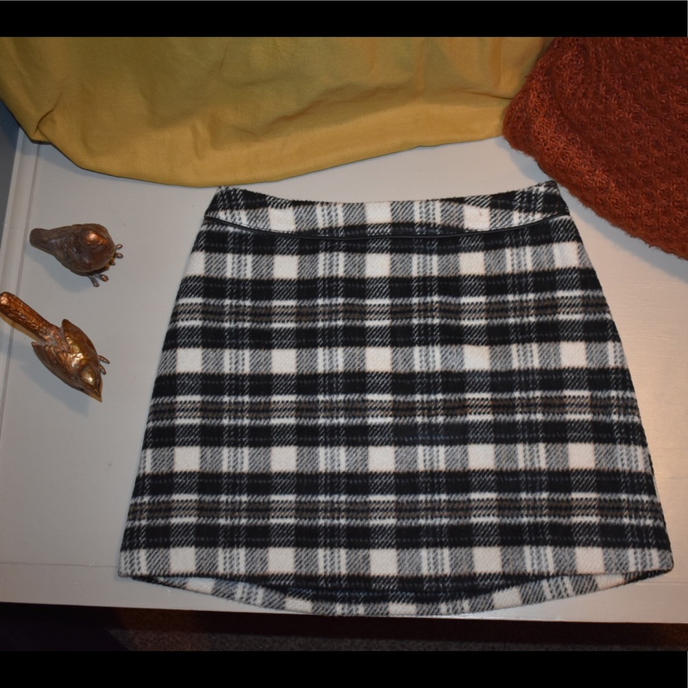 Abercrombie & Fitch Plaid Skirt: Size 6